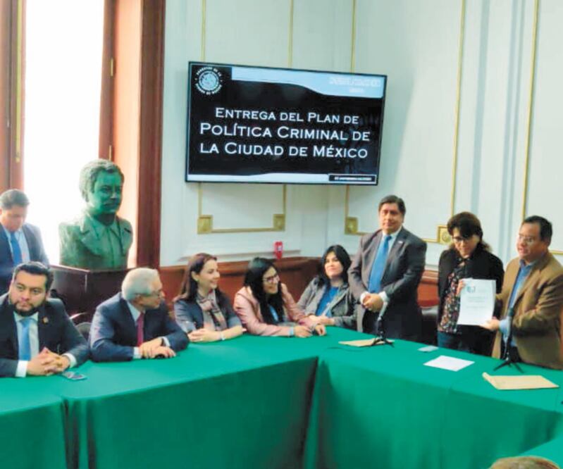 Diez senadores votaron a favor de la extinción de salas. Foto: ARCHIVO EL UNIVERSAL