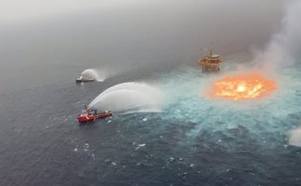 AMLO descarta incendio “intencionado” en plataforma de Pemex en Campeche