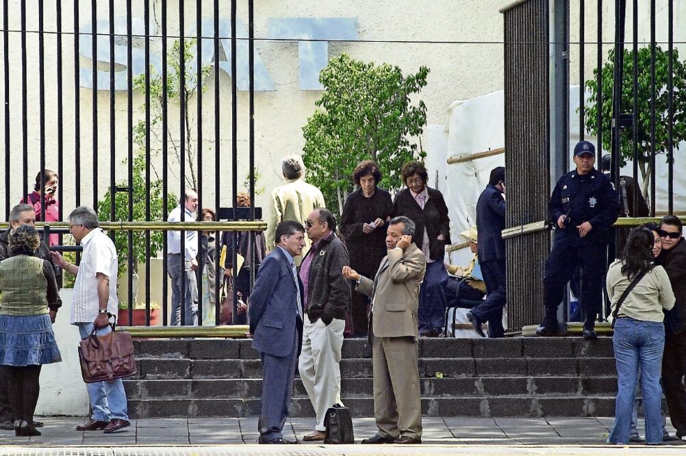 61% opina que hay mucha corrupción en los trámites de cobro de impuestos (ARCHIVO EL UNIVERSAL)