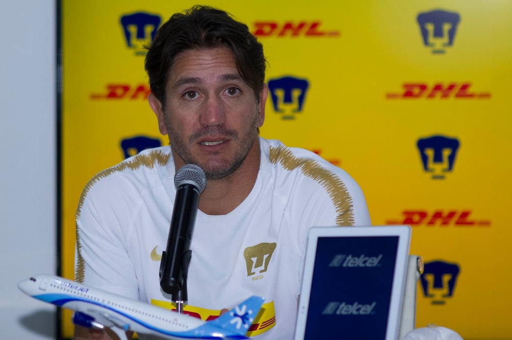 Bruno Marioni en conferencia después del entrenamiento. Foto: Imago7  