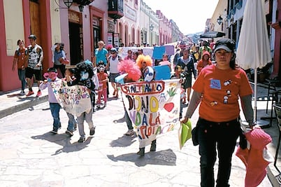Con marcha, menores exigen seguridad laboral