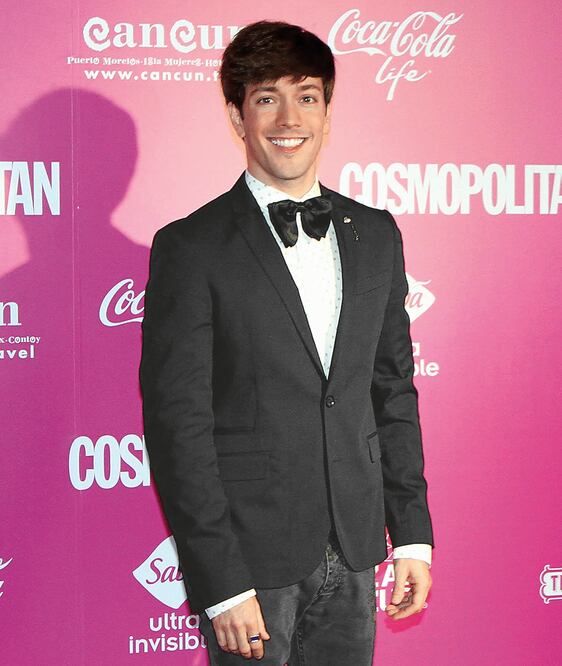 Roger transmite de 6:00 a 10:00 horas noticias y novedades en la radio (CARLOS MEJÍA. EL UNIVERSAL)