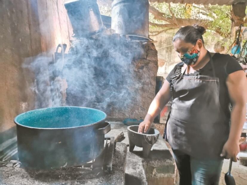 Zapotecas emprenden para salir de la crisis 