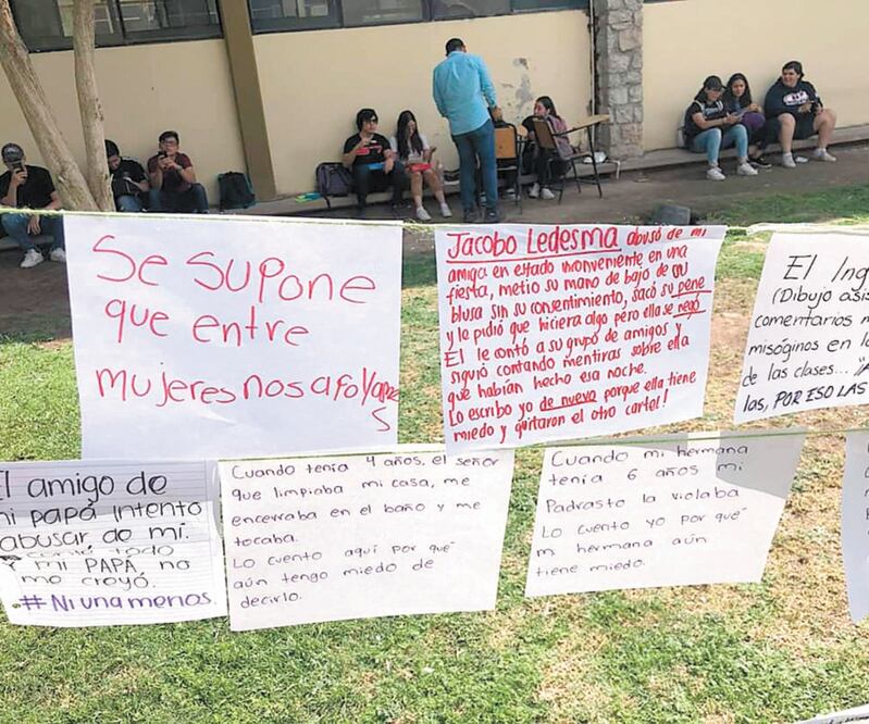 Un “tendedero de la vergüenza” fue colgado en el Instituto Tecnológico de La Laguna en Torreón, Coahuila, donde figuran nombres de profesores y alumnos. Foto: FRANCISCO RODRÍGUEZ. EL UNIVERSAL