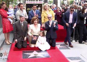 Angélica María devela su estrella en Hollywood