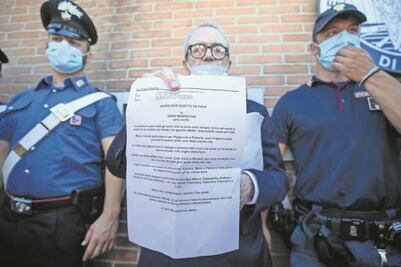 Tras funeral privado, Ennio Morricone ya reposa en cementerio romano