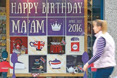 Listos para festejar a la reina