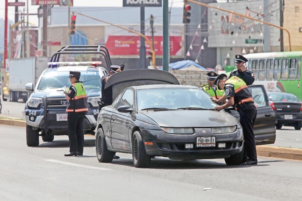 Los automóviles robados salen del país por Tamaulipas y Veracruz. Estos estados se ubican entre las nueve entidades donde ocurre más de 80% de los robos de vehículos con violencia, según la Amsiria. (ESPECIAL)