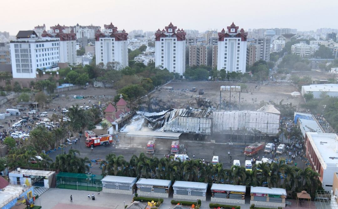 Al menos 16 personas, en su mayoría niños, murieron el sábado en un incendio en un parque de diversiones. Foto: AFP
