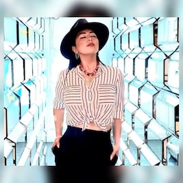 La mamá de Christian Nodal se rapa y luce un sexy look