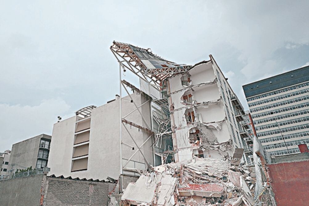 Según AXA, tras los sismos la gente reconoce la necesidad de proteger su patrimonio, situación que lleva a considerar la contratación de un seguro de vida. (ARCHIVO EL UNIVERSAL)