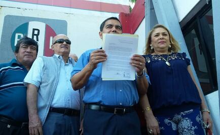 Ex senador de Q. Roo renuncia a su militancia del PRI 