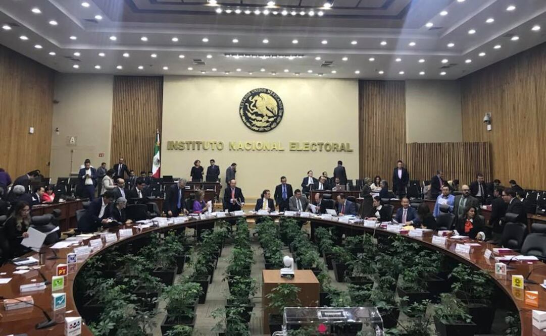 Sesión del Consejo General del INE. /Tomada de Facebook