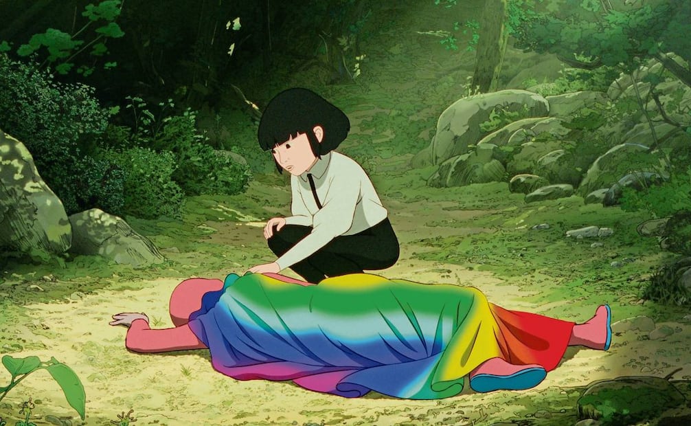 El pequeño, que habita en el año 2932, viaja al pasado, donde conoce a Iris. Foto: MUBI