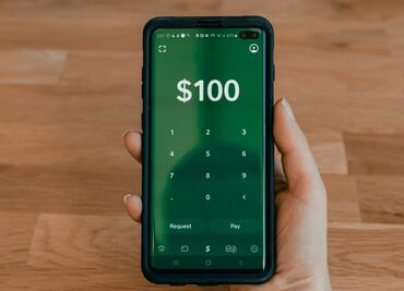 Evita estas palabras si haces transferencias desde tu celular