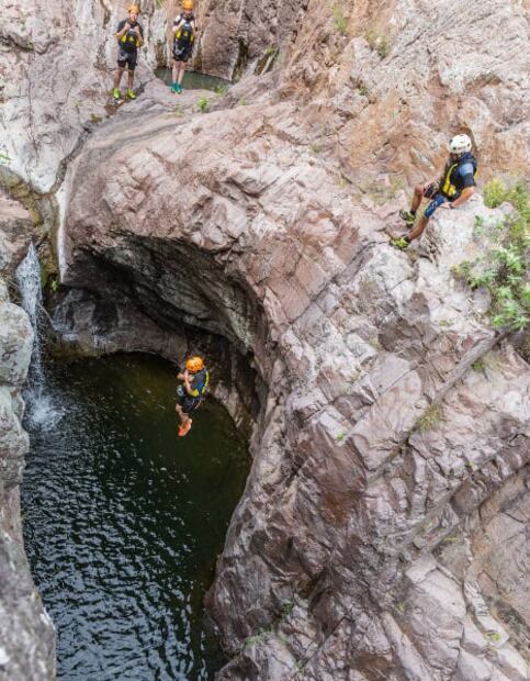 Paso de Vaqueros: tour de toboganes naturales y rappel en Guanajuato