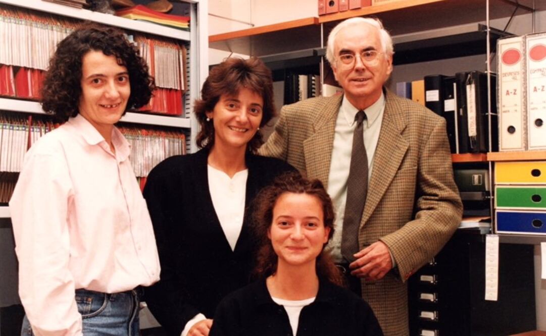 En la imagen aparecen Isabel Martí y Josep María Espinàs, fundadores de La Campana Llibres. Foto: Twitter - La Campana