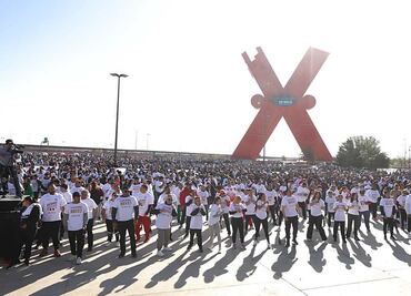 Participan más de 15 mil personas en Ciudad Juárez en clase nacional de boxeo; acuden boxeadores locales profesionales