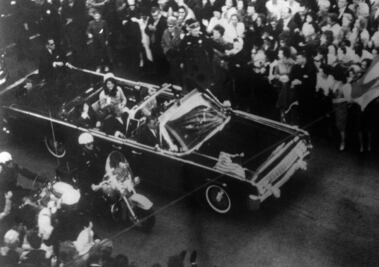 Trump retrasa publicación de algunos archivos sobre el asesinato de Kennedy