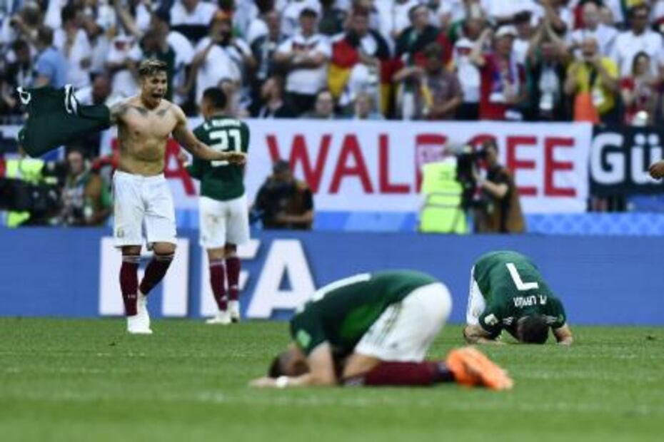 Las lágrimas de 'Chicharito' en el Himno Nacional