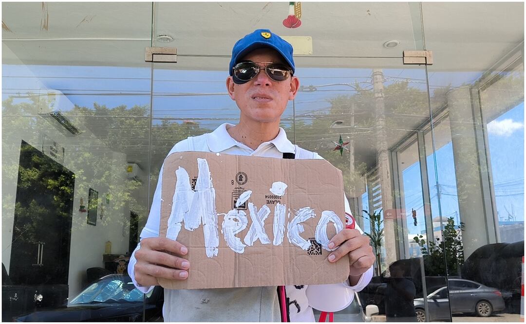 Gerardo Ruíz, un ciudadano con discapacidad visual se pronuncia contra Reforma Judicial en el Congreso de Cancún, Quintana Roo. Foto: Adriana Varillas / EL UNIVERSAL
