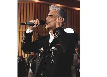 Alejandro Fernández regresa a sus raíces con "Hecho en México"