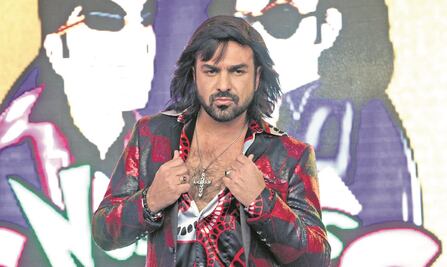 Albertano se divierte como niño