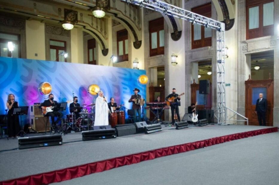 La mañanera de AMLO, 10 de mayo, minuto a minuto