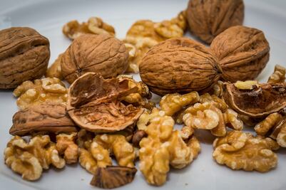 ¿Qué cantidad de nueces consumir al día para beneficiar al organismo?