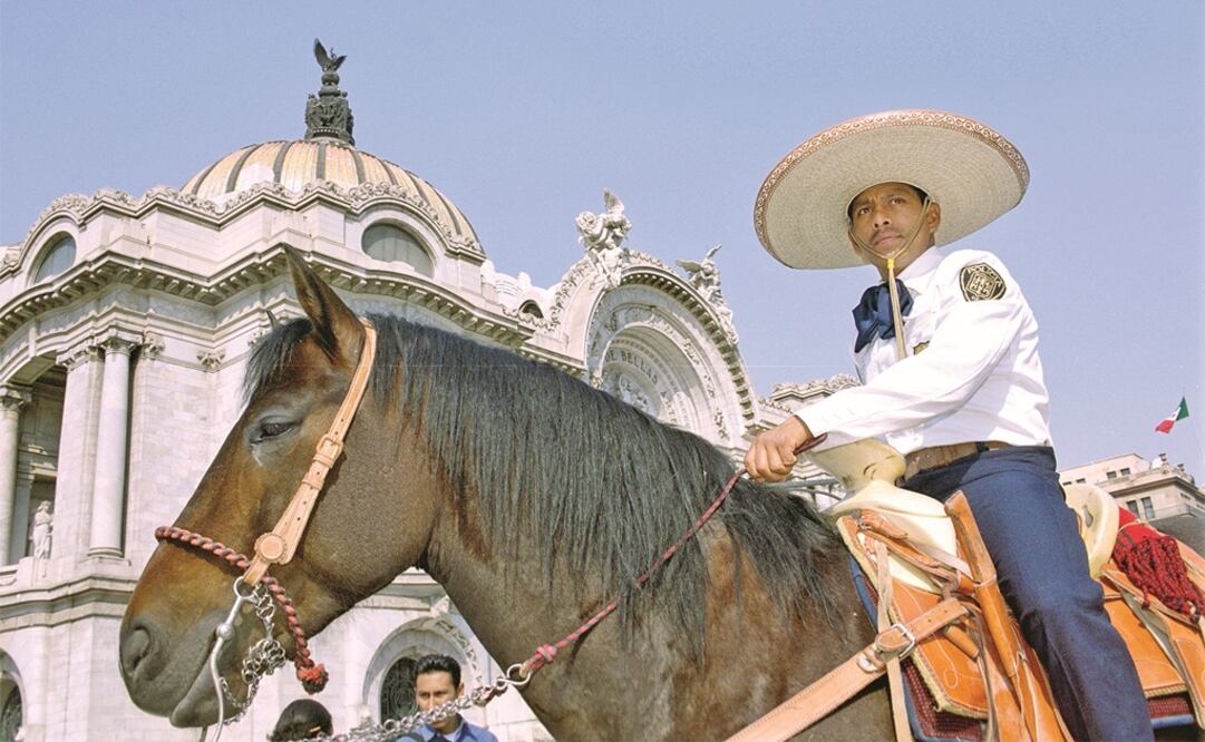 En febrero de 2014, elementos recién egresados del Instituto Técnico de Formación Policial, recibieron formación especializada para atender a los turistas nacionales y extranjeros. (Fotos: ARCHIVO Y CARLOS MEJÍA)