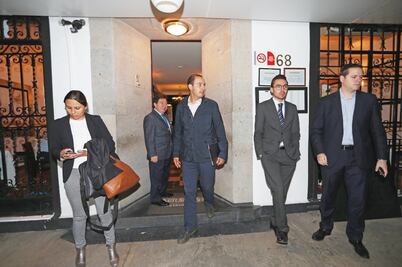 En restaurante de lujo, definen diputados agenda