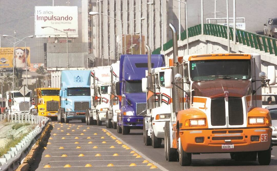 En la medida que tengamos vehículos nuevos habrá mayor seguridad, lo que no ocurrirá si entran camiones, autobuses y tractocamiones usados que no cumplen con las condiciones físico-mecánicas, aseguró la Anpact. Foto: ARCHIVO/EL UNIVERSAL