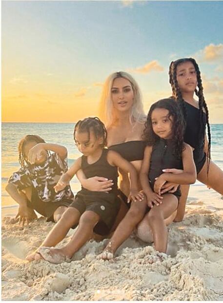 Khloé Kardashian fue mamá por gestación subrogada