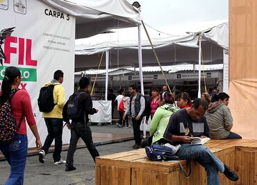 Antonio Muñoz Molina y Juan Villoro estarán en la FIL Zócalo