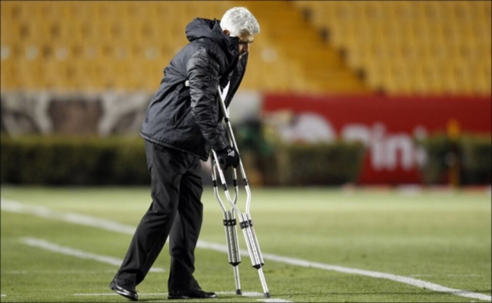 El "carrito de las desgracias" ayuda a moverse al ‘Tuca’ Ferretti en el Tigres vs Toluca