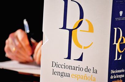 "Micromachismo" y "puntocom" se integran al Diccionario de la Lengua Española, junto a más de 3 mil términos