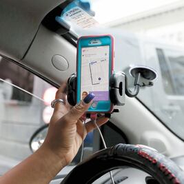 Acción de Lyft debuta en el mercado mexicano