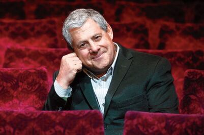 Un elenco joven para Los miserables