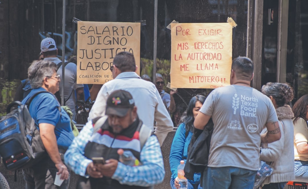 Desde el lunes y hasta el miércoles, trabajadores del Sector Central de la Secretaría de Cultura tomaron las instalaciones de Arenal 40 y Reforma 175 (en las imágenes). Foto: Santiago Cadena/ EL UNIVERSAL
