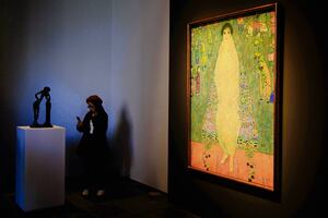 Obra de Klimt alcanza 236 mdd y es la más cara de arte moderno
