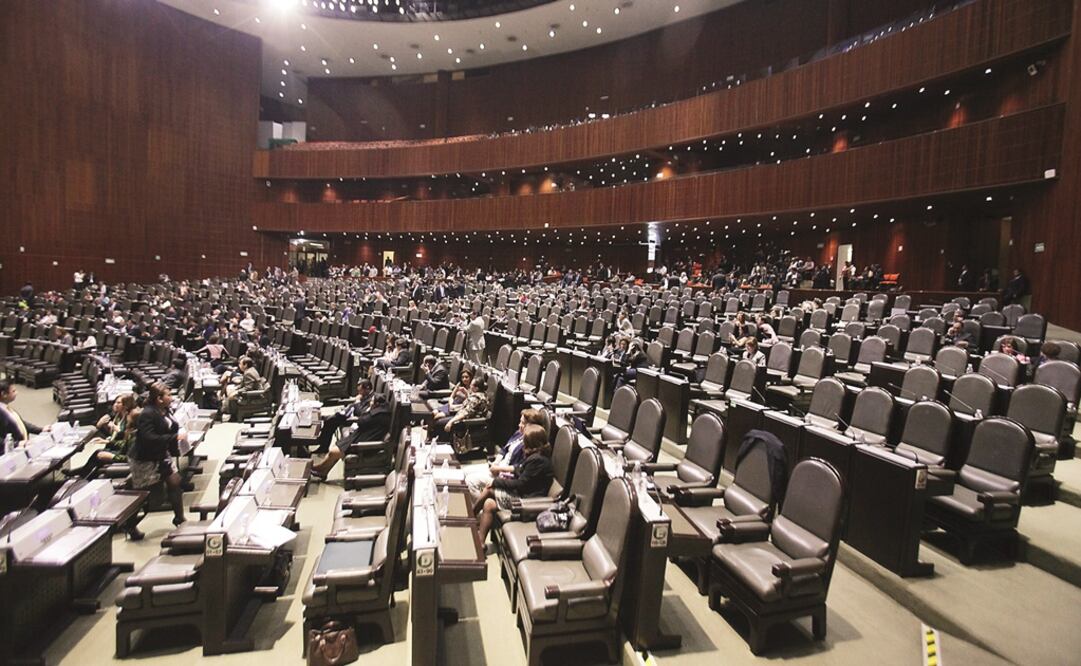 El perredista, Jesús Zambrano señaló que se debe incentivar a los alumnos la necesidad por estudiar (Foto: Archivo/El Universal)