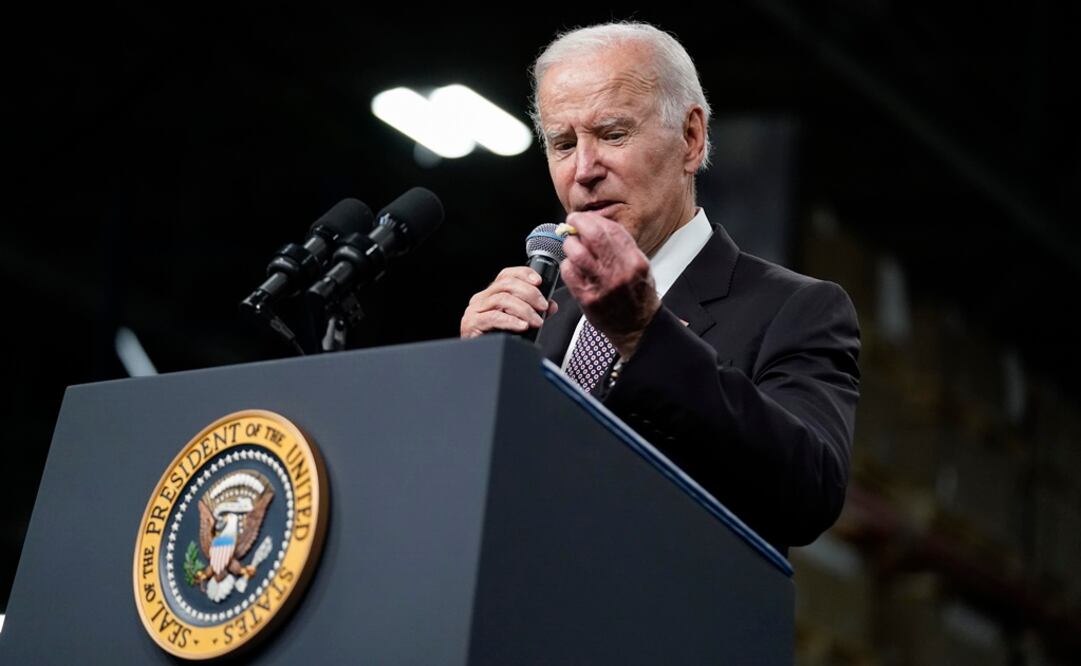 Este paso llega después de que, en 2022, Biden pidiera al Departamento de Justicia (DOJ) y al de Salud que revisaran cómo se clasifica la marihuana. Foto: AP