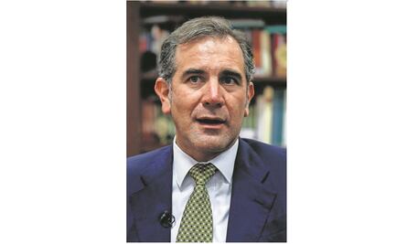 Candidatean a Lorenzo Córdova a la UNAM