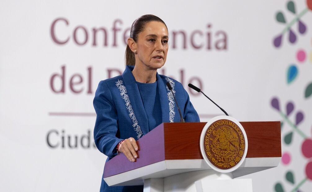 La presidenta de México, Claudia Sheinbaum Pardo, mencionó que en la reunión que sostuvo con el vicesecretario del Departamento de Estado de Estados Unidos, Christopher Landau, le expresó su desacuerdo con las redadas contra migrantes y que ello va a dañar la economía de Estados Unidos. Foto Hugo Salvador / EL UNIVERSAL