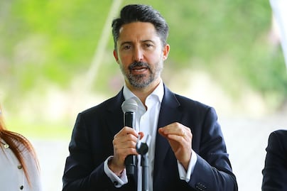 El entrenador de la selección ganaría 2.2 MDD