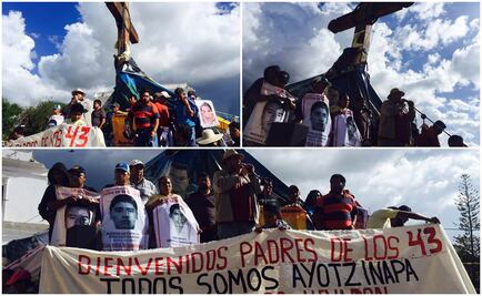 Marchan en Chiapas a 10 meses del caso Ayotzinapa