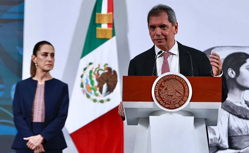 Al destacar que sin una reforma fiscal, sin mover impuestos, y combatiendo la corrupción, el secretario de Hacienda y Crédito Público, Edgar Amador Zamora, dijo que, el Proyecto del Presupuesto de Egresos 2026 prevé que los ingresos tributarios lleguen a 15.1 %. Foto: Berenice Fregoso / EL UNIVERSAL