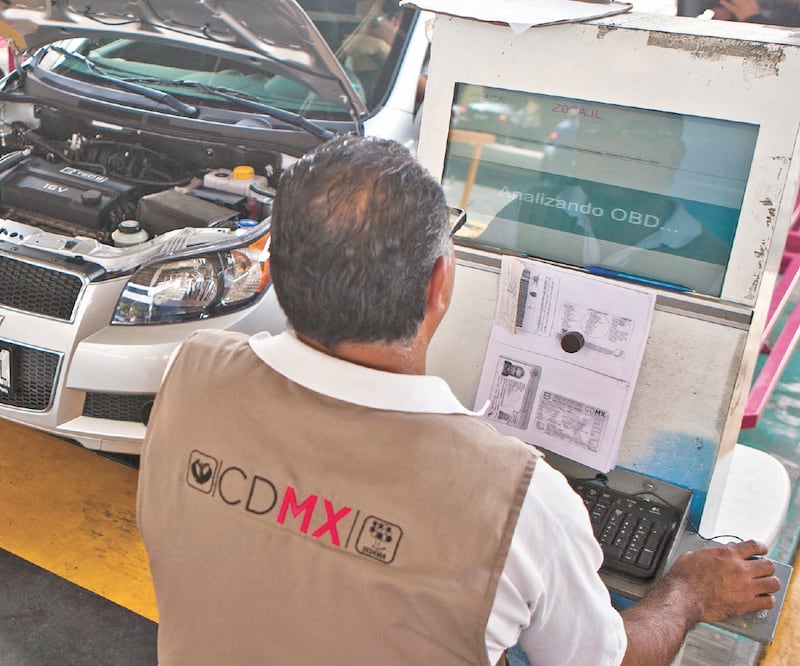 Las constancias de verificación robadas son de tipos 00, 0, 1 y 2. Foto: ARCHIVO EL UNIVERSAL