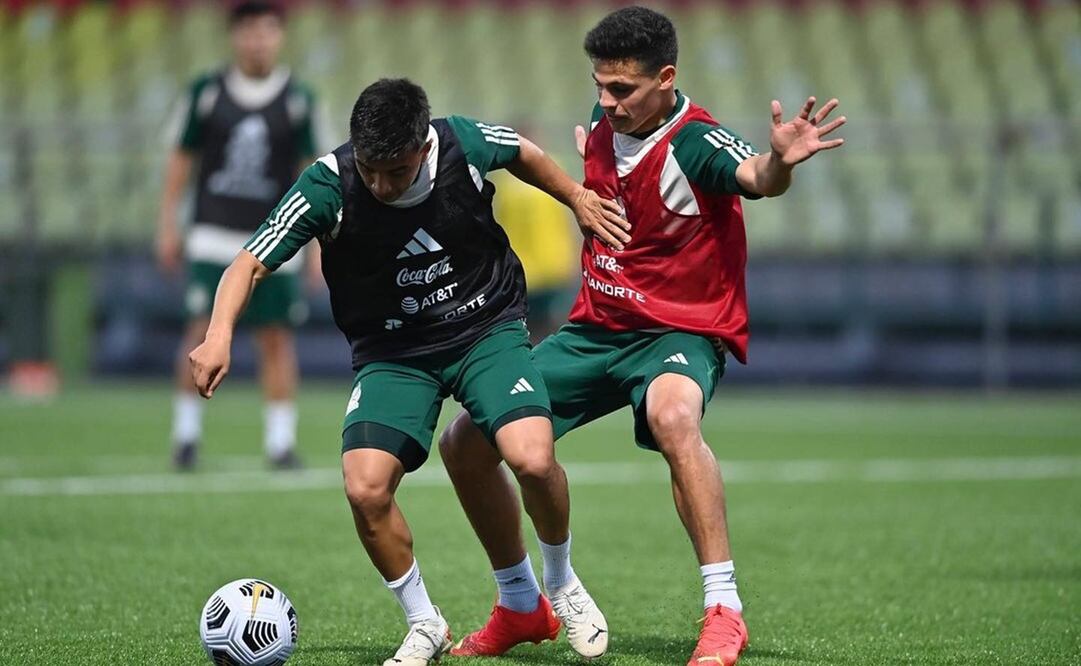 Entrenamiento de la Selección Mexicana, previo al partido contra Surinam - Foto: @miseleccionmx