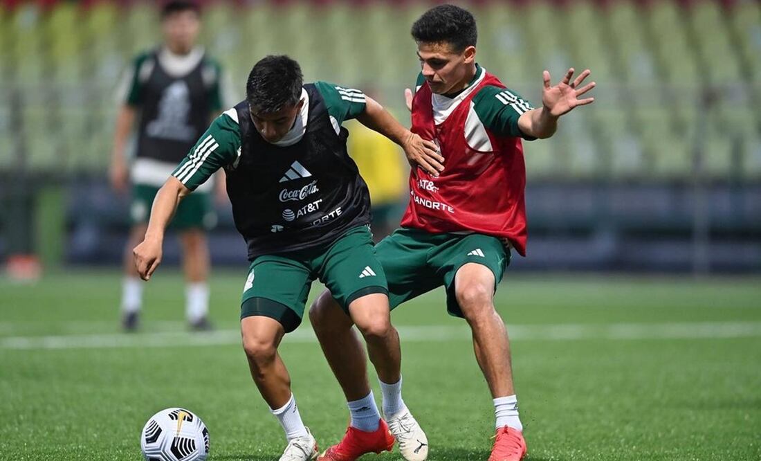 Entrenamiento de la Selección Mexicana, previo al partido contra Surinam - Foto: @miseleccionmx